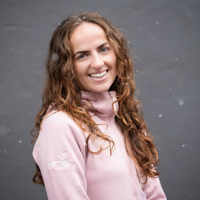 Profile picture for user Lauren May